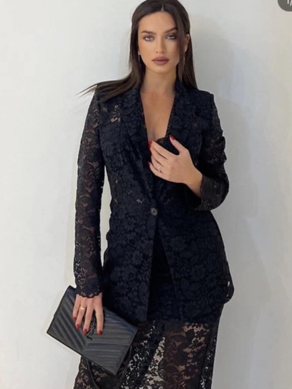 Zara Black Lace Blazer with Shoulder pads. Medium